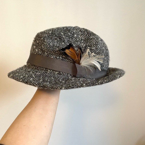 Vintage Hat - Picture 2 of 5